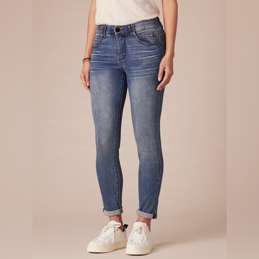 Democracy Skimmer Distressed Ab solution denim fit 1176 size8